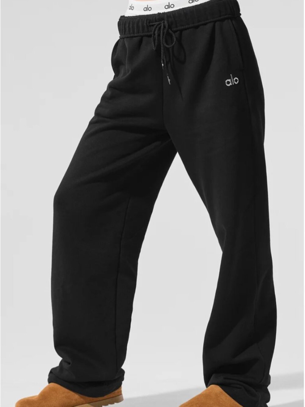 NWT Alo Yoga Accolade Straight Leg Sweatpants Black Sz XS